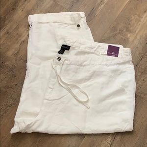 Lane Bryant women white slacks